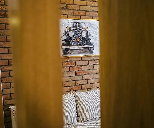 Briana Luxury * Kolozsvár